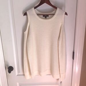 New Mossimo cream cold shoulder sweater